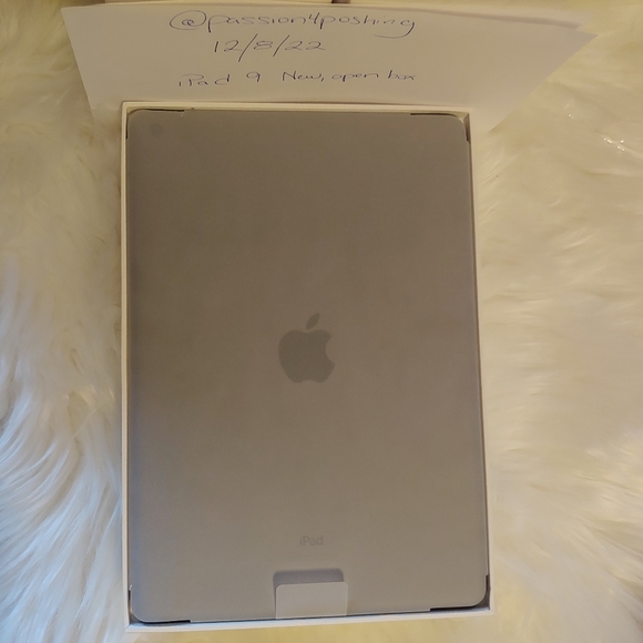 *IPad 9th Generation* (64gb) New in Box - Picture 5 of 11